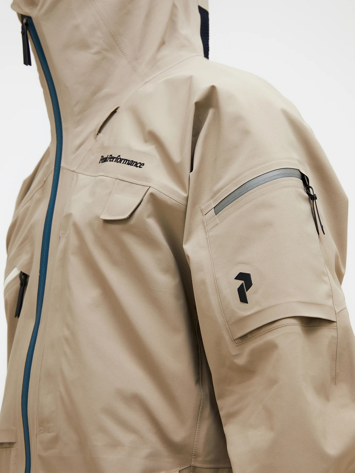 Peak Performance HE ALP GORE-TEX M0117（Women