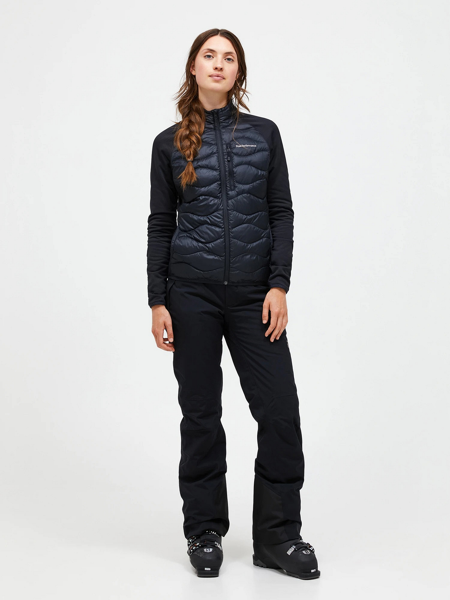 極美品 Peak Performance ヘリウム ダウン ショーツ パンツ（ヘリー 
